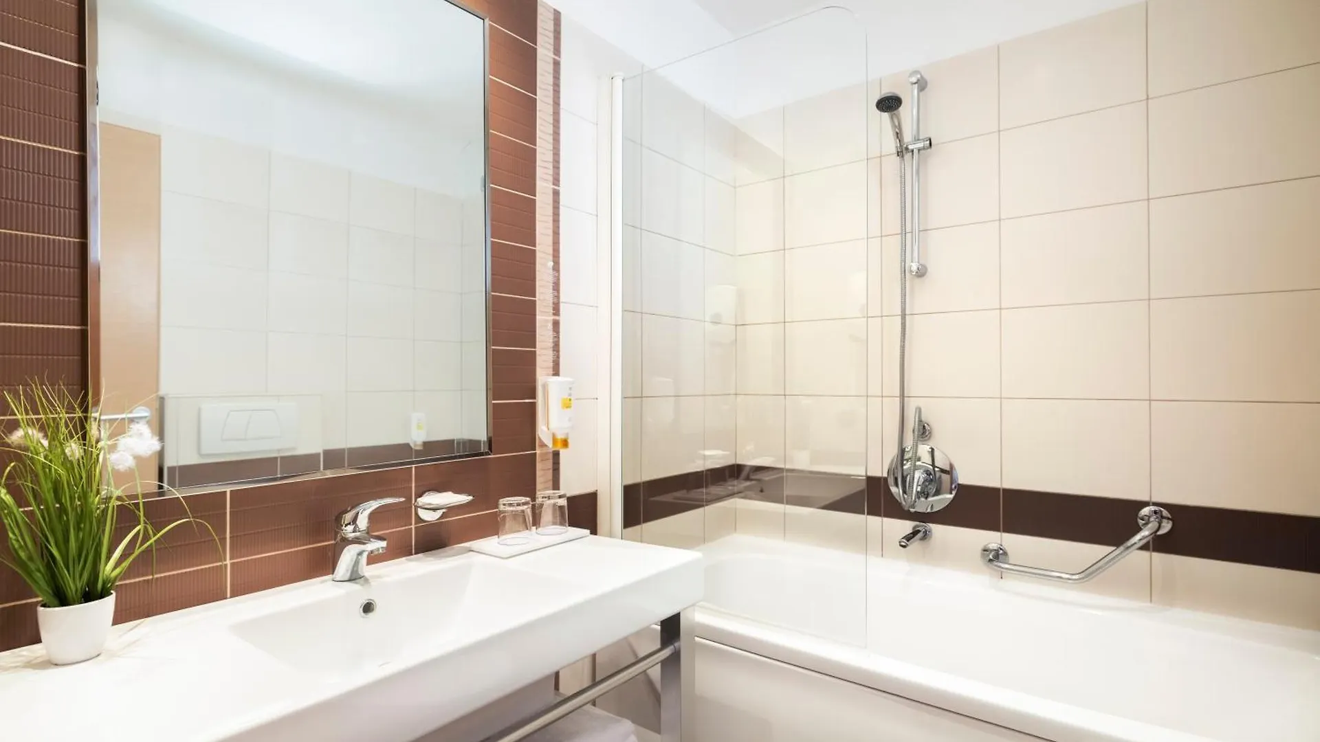 Maistra Select Petalon Resort Vrsar 4*,  Croatia