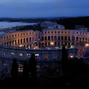 Apartment Penthouse Castropola, Pula